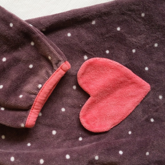 baby boden purple dotted velour swing dress with heart pockets 18-24 months girl - Picture 3 of 7
